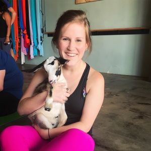 Meet your Posher, Caroline